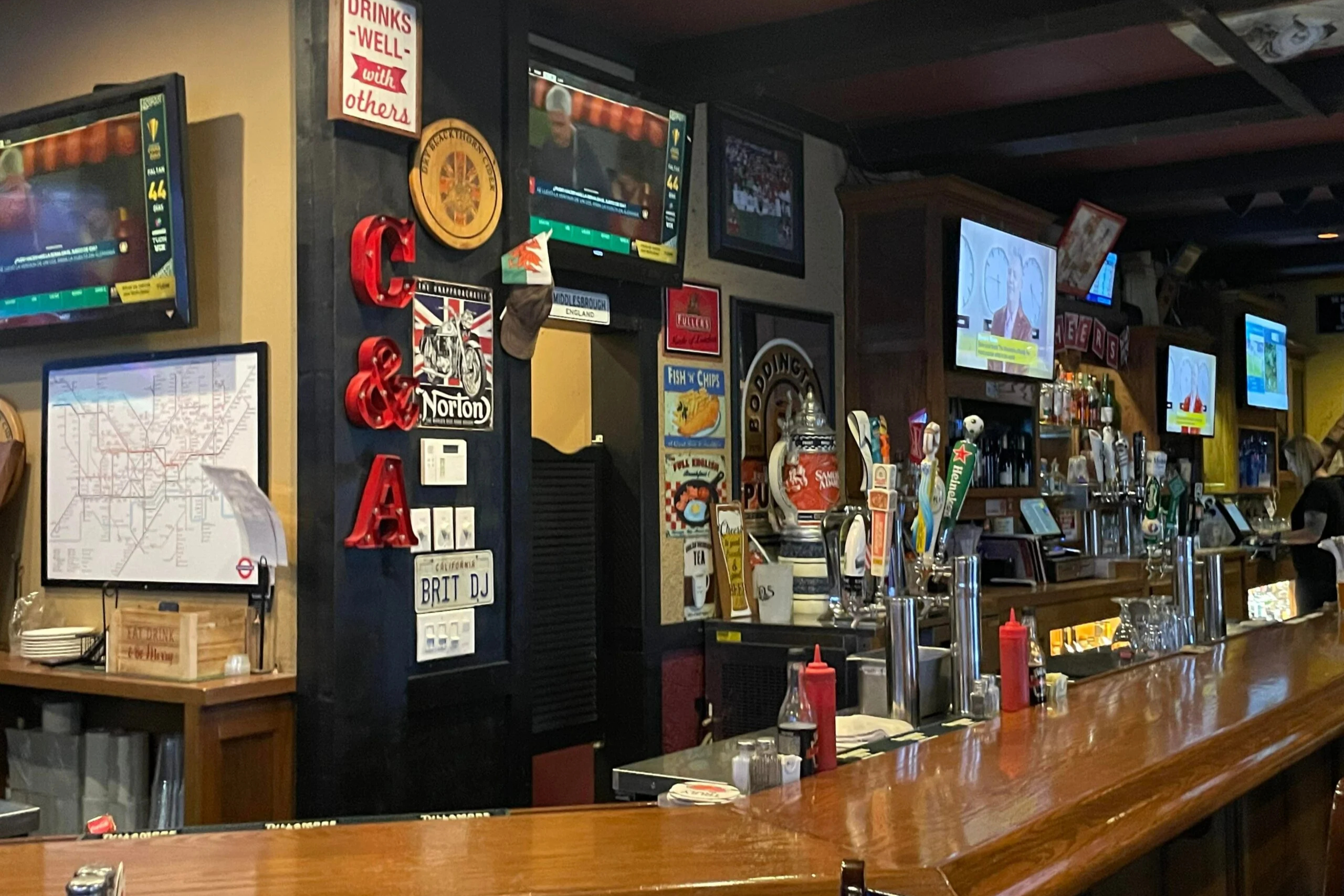 Crown and Anchor British-style pub and bar at Skyline Center in Thousand Oaks