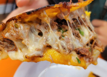 Reynalda Cucina & Amor Mexican restaurant at Skyline Center in Thousand Oaks serving tacos and traditional dishes